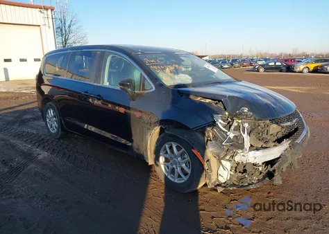 2024 Chrysler Pacifica Touring L z USA, uszkodzony, nr VIN 2C4RC1BG2RR128371